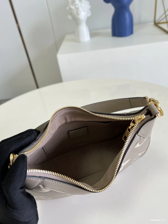 WIS VUITTON LOUIS BAGATELLE 1112